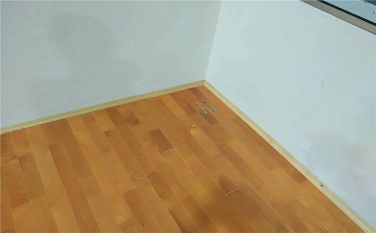 室內(nèi)體育場(chǎng)館木地板怎么維修